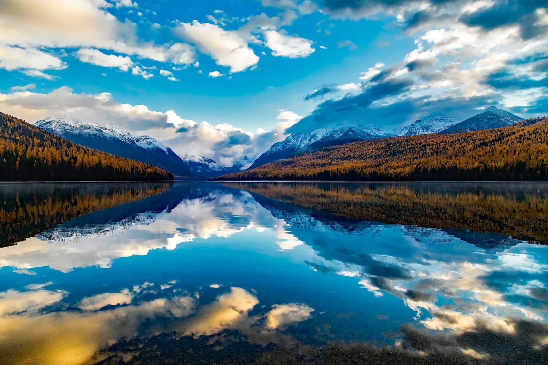 Montana lake in fall